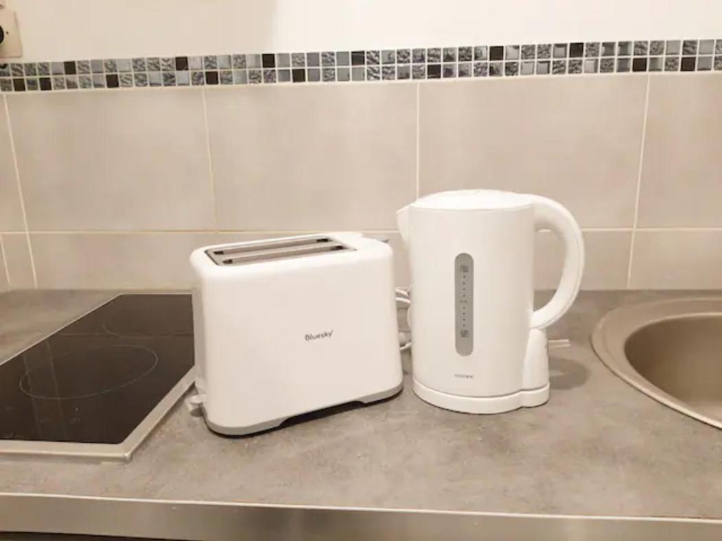 Le Petit Charmeur, Parking, Wifi, Gare Apartment Flers  Luaran gambar